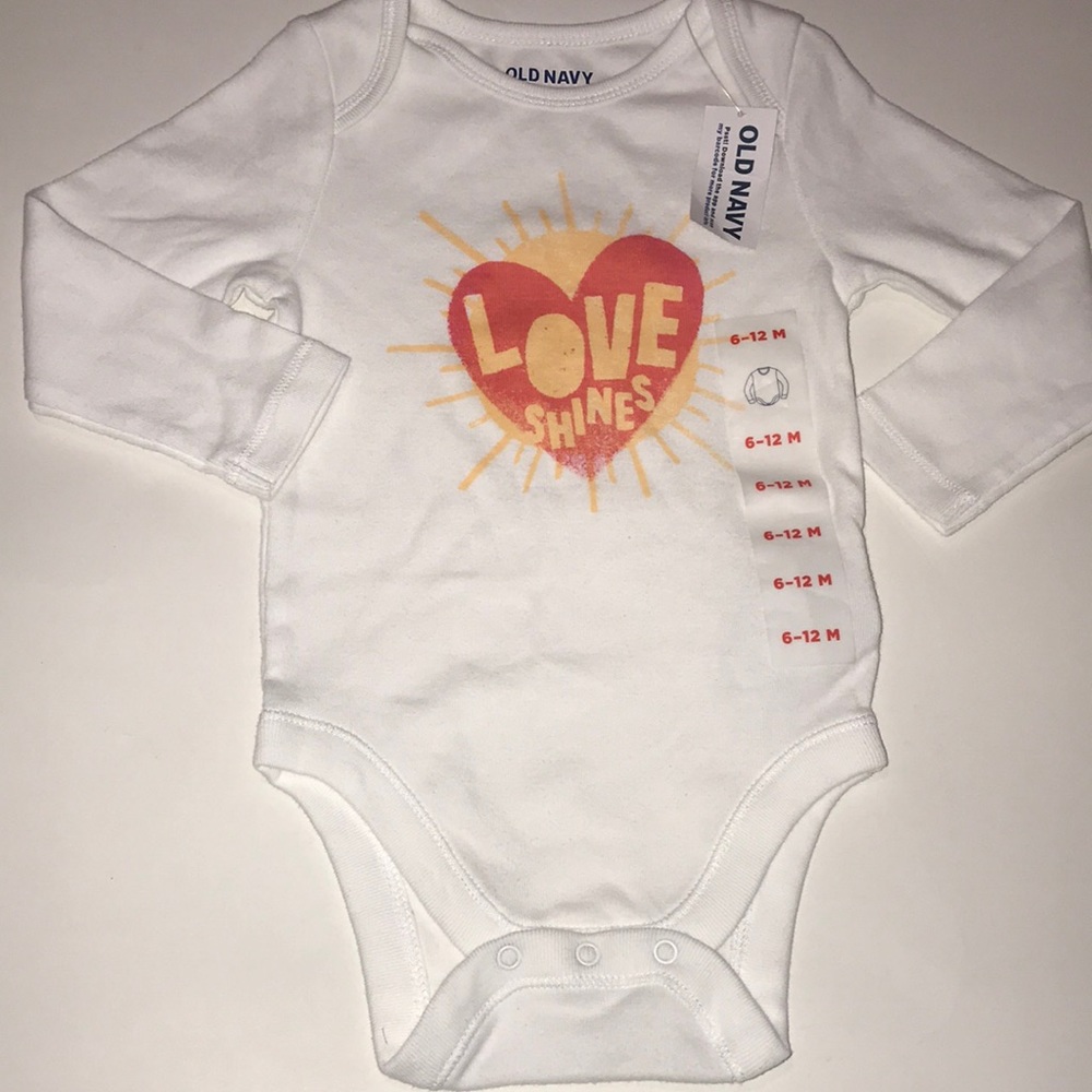 Old Navy Baby Onesie NWT Size 6-12 Months
